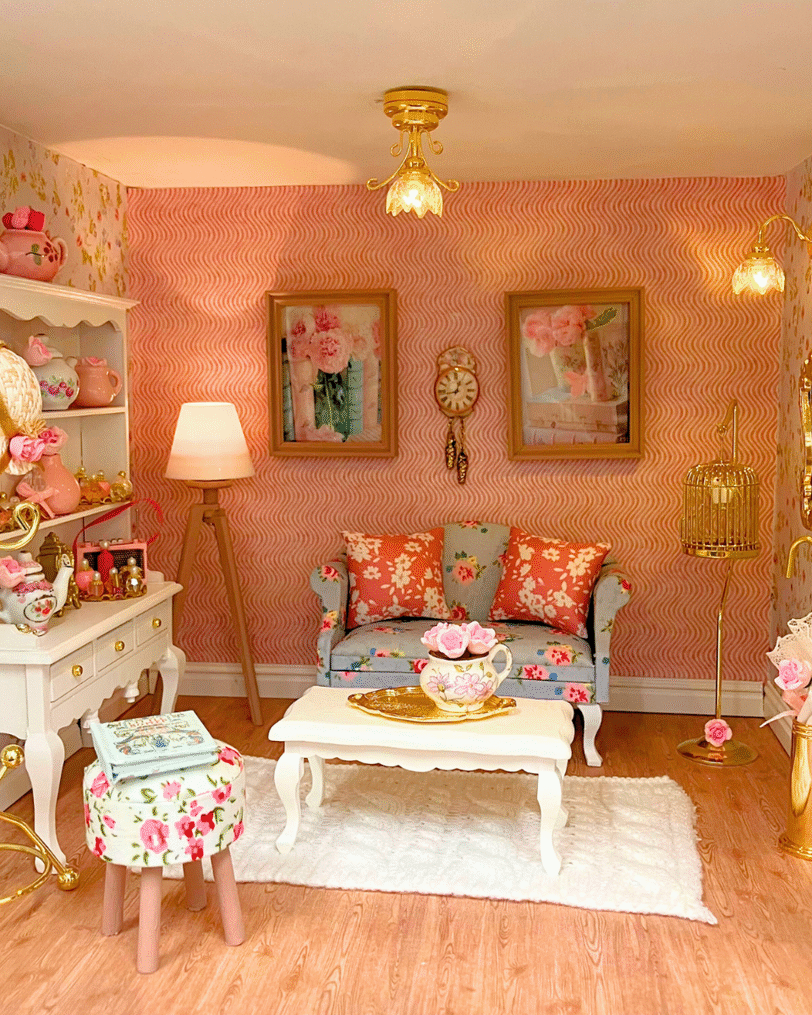 chandeliers, lamps and miniature lighting